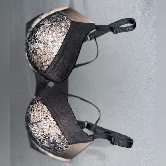 Victoria’s Secret Black & Nude Lace Very Sexy Push-Up Bra 32DDD / F70 - Picture 4 of 11